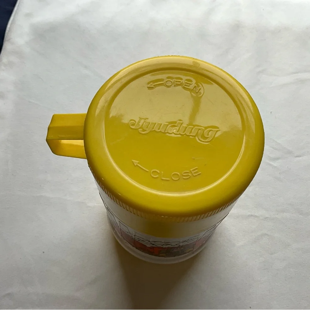 Vintage 1982 Randi Enterprise Child’s Train Thermos Yellow Top Jyudung
